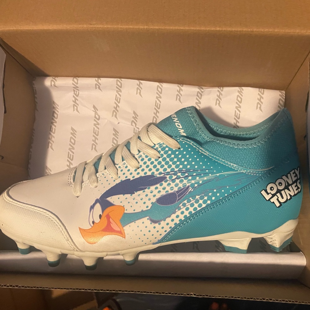 Football cleats